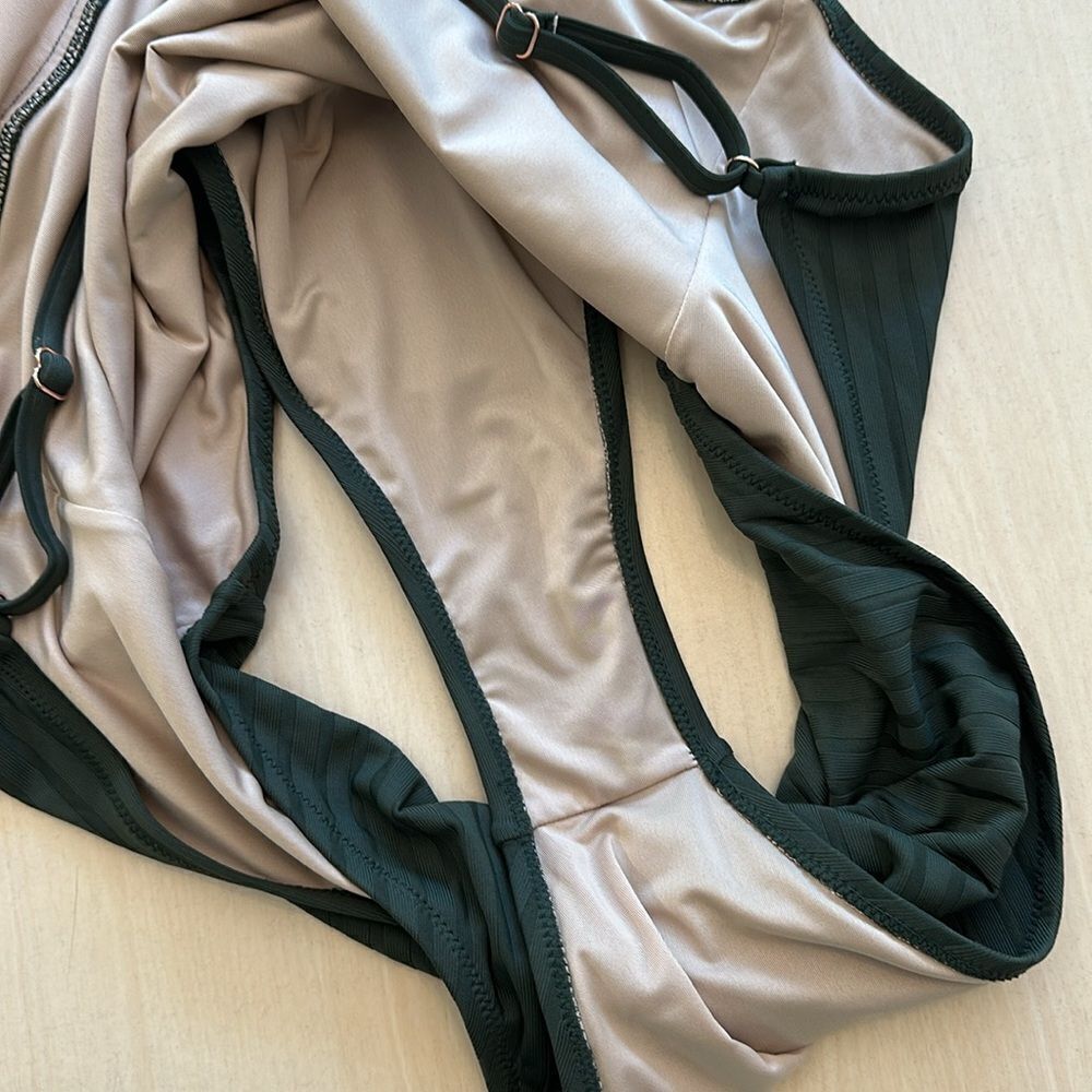 Shade & Shore • large • swimsuit • hunter green • like new • A-1761 - Picture 13 of 13